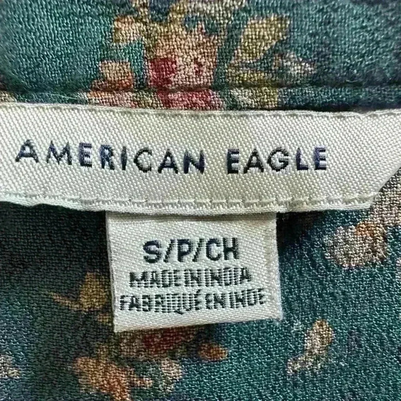 American Eagle Mini Floral Skirt (405) - Picture 11 of 11